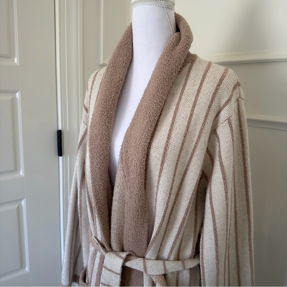 Barefoot Dreams CozyChic® Cotton Pinstripe Robe in S/M - Picture 3 of 10